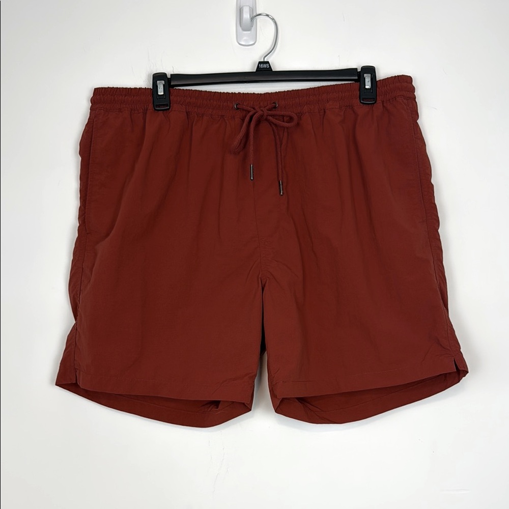 Madewell Athletic Shorts in Rust Red